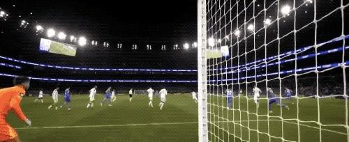 北京时间 3 月 19 日凌晨，欧冠八分之一决赛次回合开打。尽管热刺全队身价高达