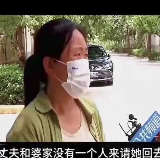 这绝对是全网最能作的儿媳！河南郑州一女子，公公的棺材都已经停在堂屋了，她躲在娘家