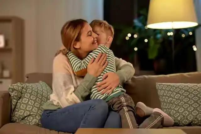 教育的真谛：唤醒灵魂，而非填鸭灌顶

今儿咱们单说一桩牵动亿万家的“国之大计”。