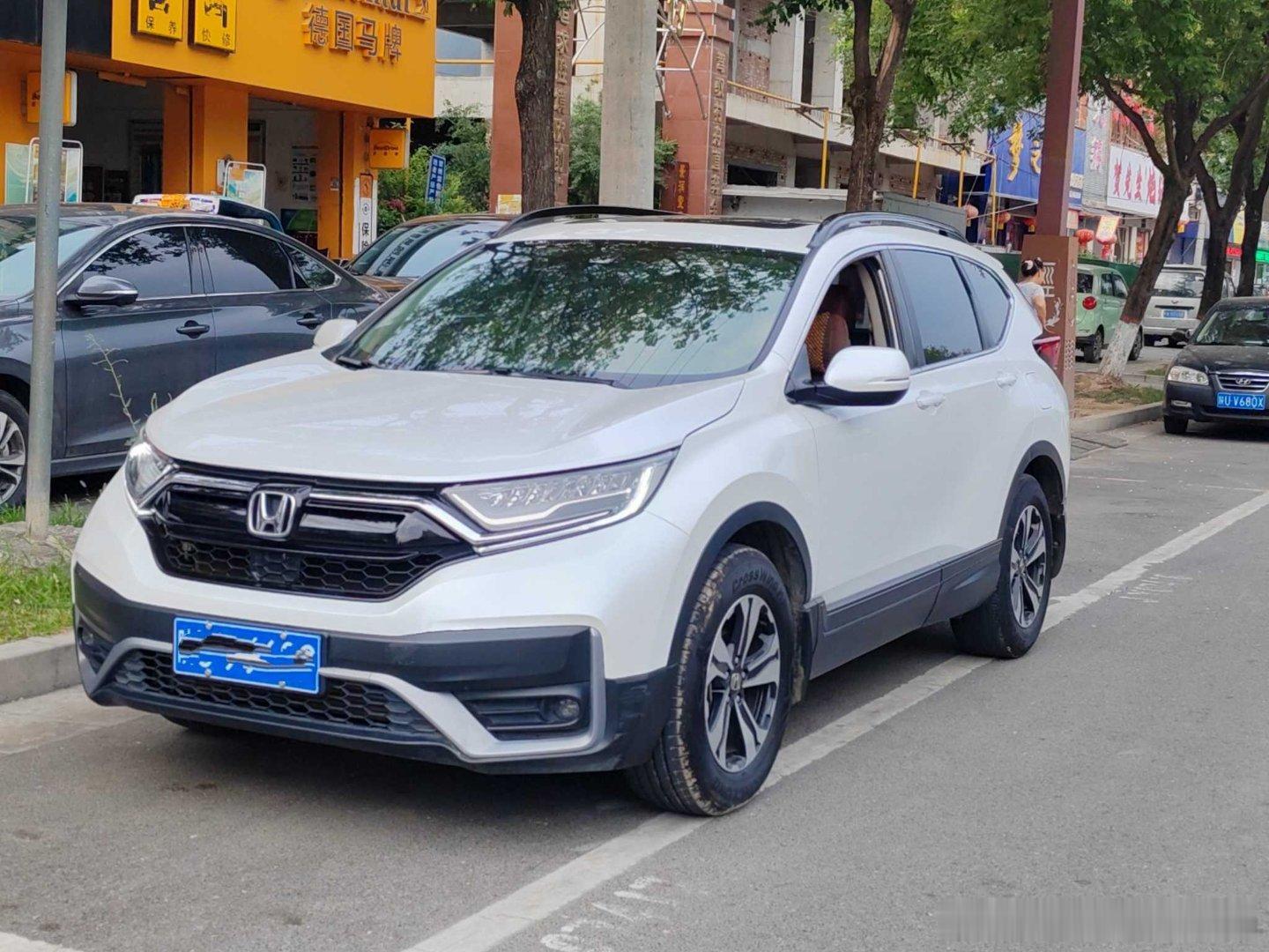 最新车源；​2021年本田CRV，1.5T两驱舒适，8万多公里。几万块买一台皮实