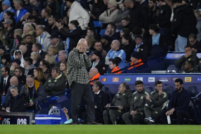 4 - 瓜迪奥拉执教的球队第四次在欧冠淘汰赛阶段两回合比赛中全部失利，其中三次是