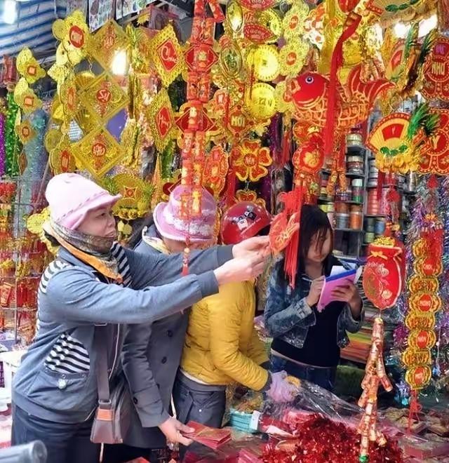 越南不恨美国，不恨日本，越南就连殖民几十年的法国都不恨，就只恨中国，吃中国饭，砸