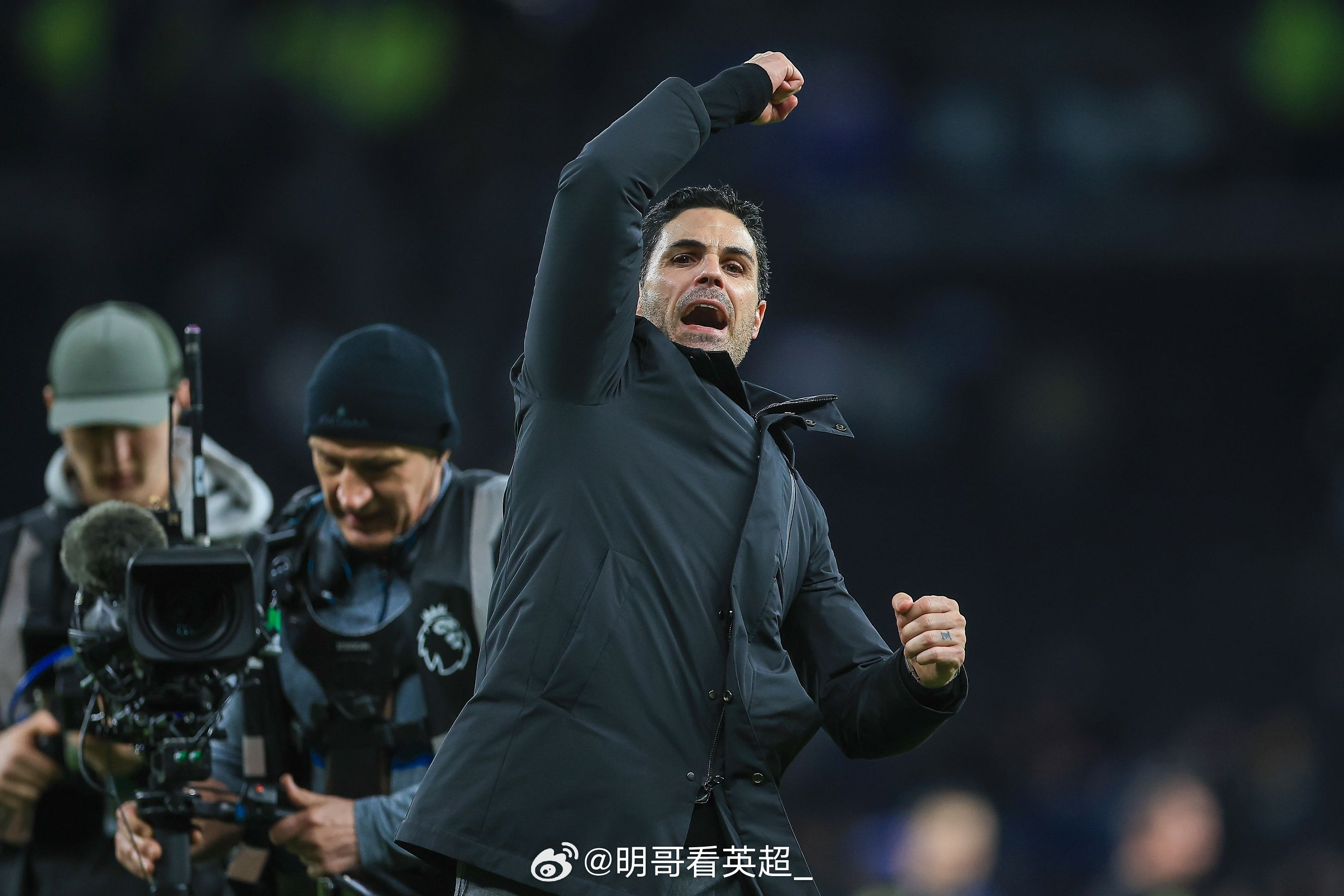 阿森纳成功晋级足总杯的8强后，他们在本赛季的三个杯赛中继续高歌猛进，至今1场没输