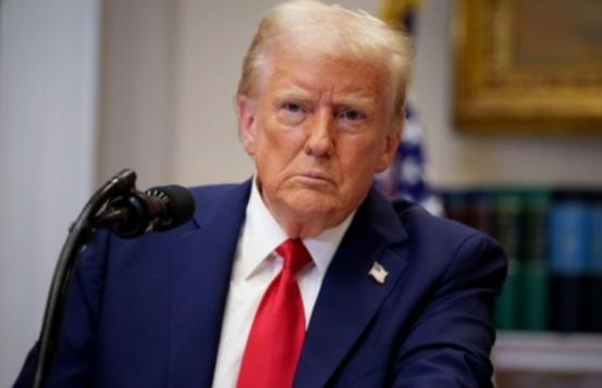 特朗普装都不想装了，就在中国家门口，5000 名美军随时待命！美媒曝光：美军在中