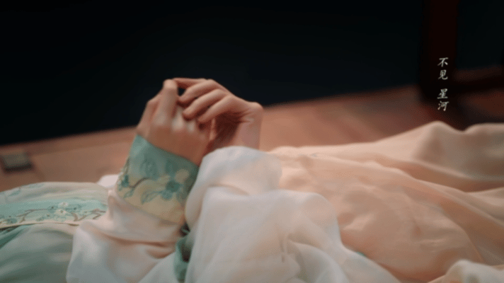 #李蓉裴文宣考虑要个孩子#两个人真的很甜蜜，而且赵今麦和张凌赫两个人之间的氛围感