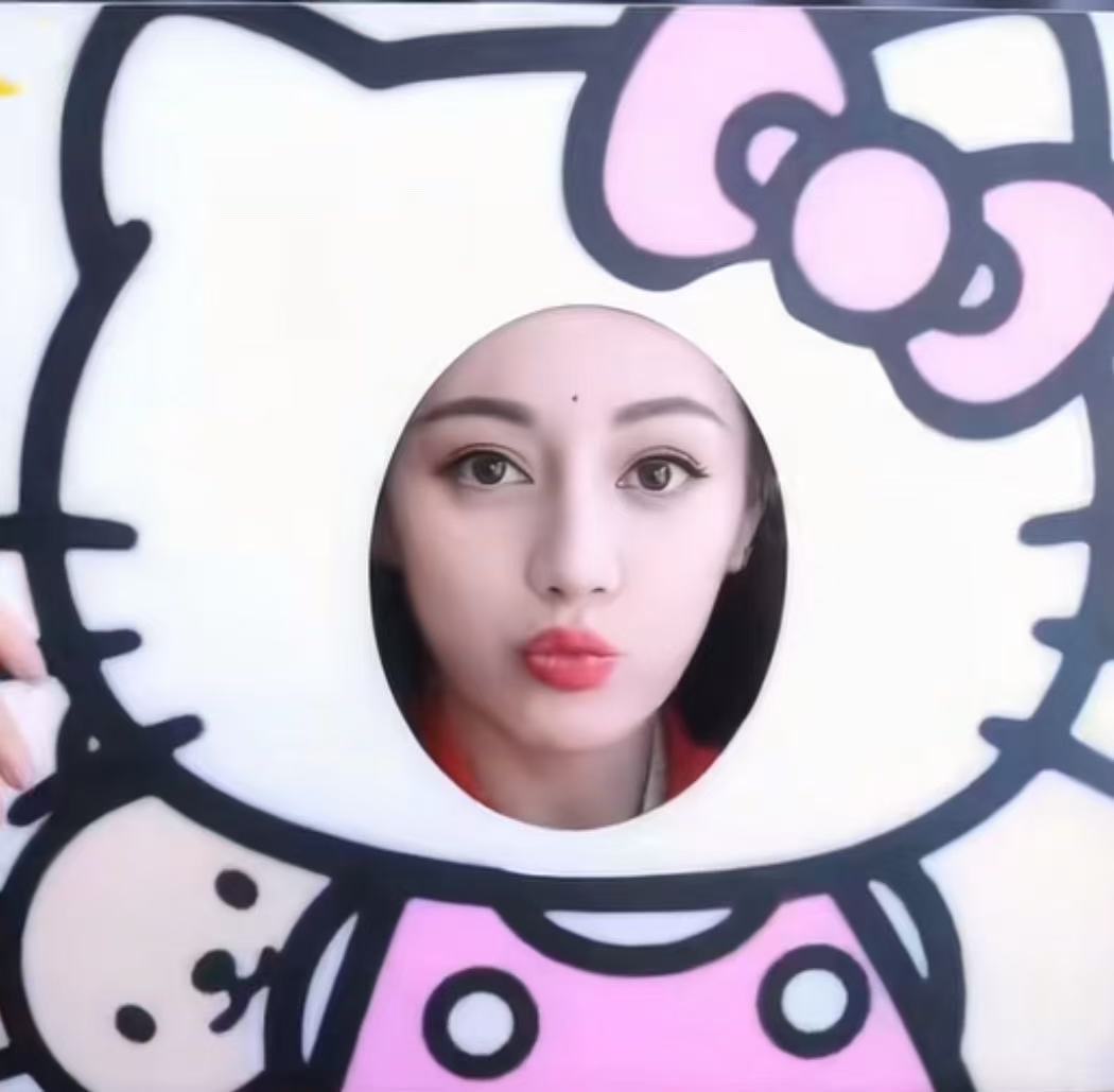 迪丽热巴复刻Hellokitty表情包怎么这么可爱呀迪丽热巴迪丽热巴Hellok