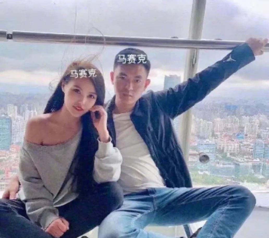 罪有应得！今日重庆姐弟坠亡案主犯张波叶诚尘被执行死刑。
一个正常男人，看到有女人
