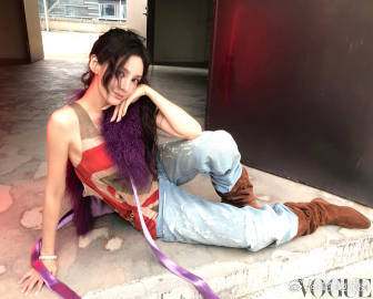 温俊给Angelababy拍的VOGUE低像素大片温俊给Angelababy拍的