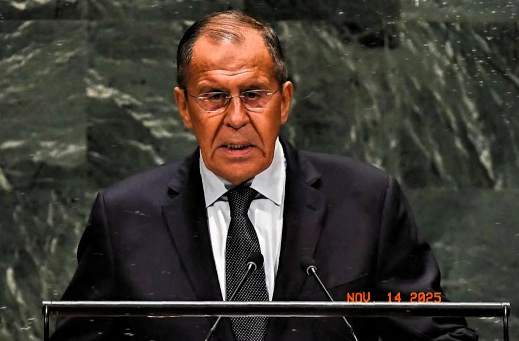 太尴尬了！俄罗斯外长拉夫罗夫一句俄罗斯谚语把伦敦形容成“刚冲完澡的鹅”，这话听着