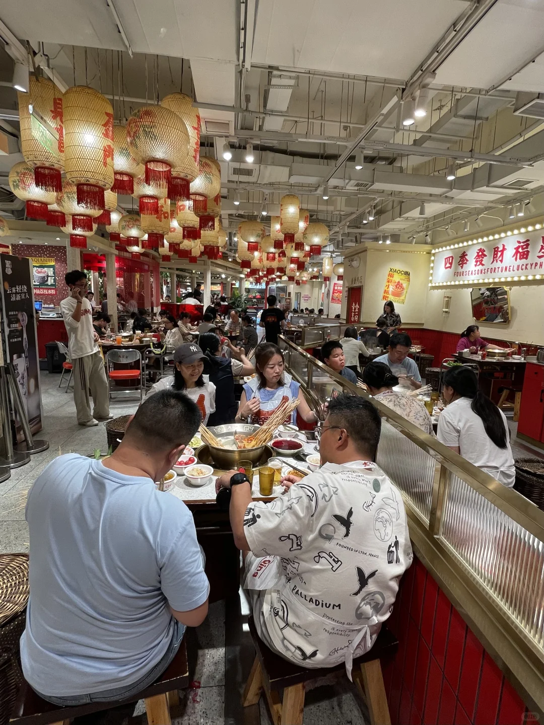 西安会一直去吃的店。。。。。（座无虚席）