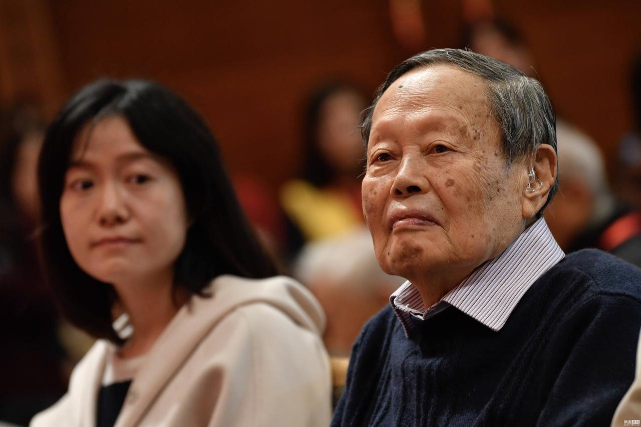 物理学家，杨振宁说，小舅子的自杀，我负有一定的责任，杜致仁哈佛上学，最后一年，还