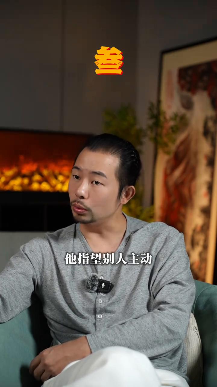 动不动就冷暴力的男人容易变心。
动不动就冷暴力的男人是最容易变心的。因为这种男人