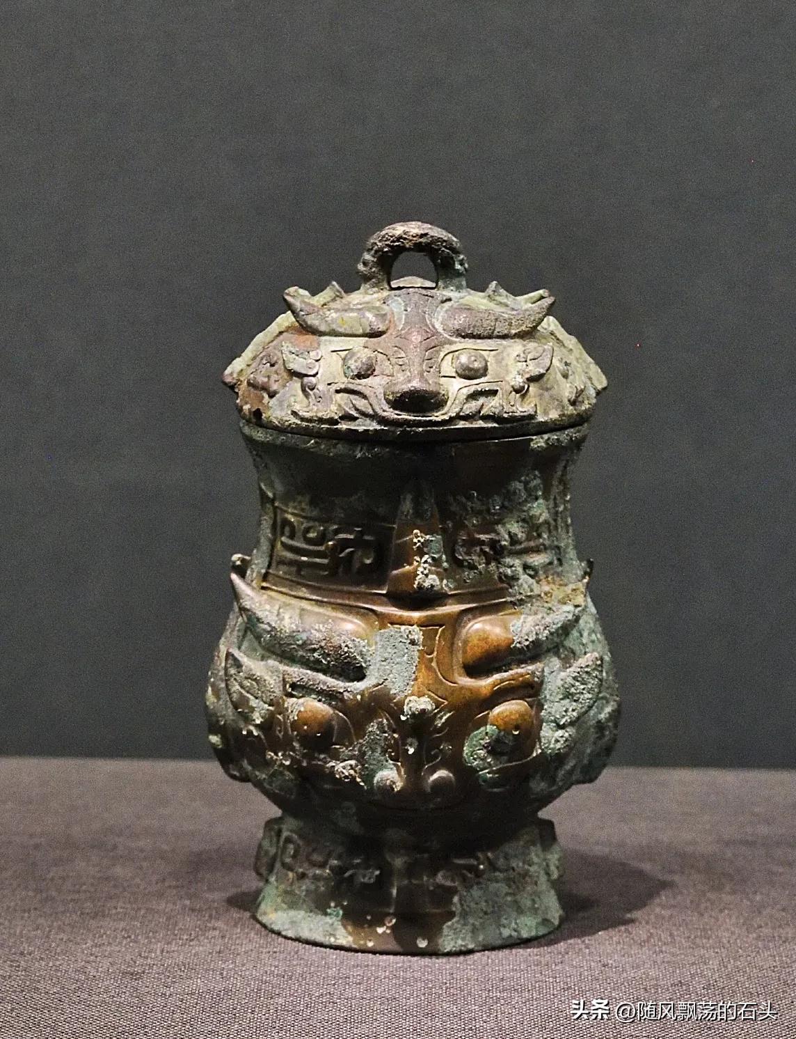 中国考古博物馆的青铜器相比其他文物，诸如二里头龙形器、妇好象牙杯等，可能名气上没