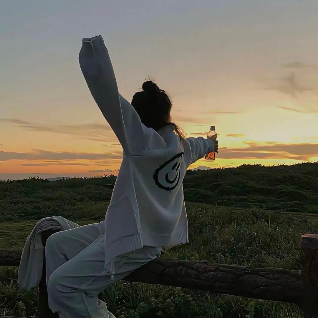 以前不甘心  总先争个偏爱优先权  现在不会了 人心各有所愿 的确没有道理可讲 