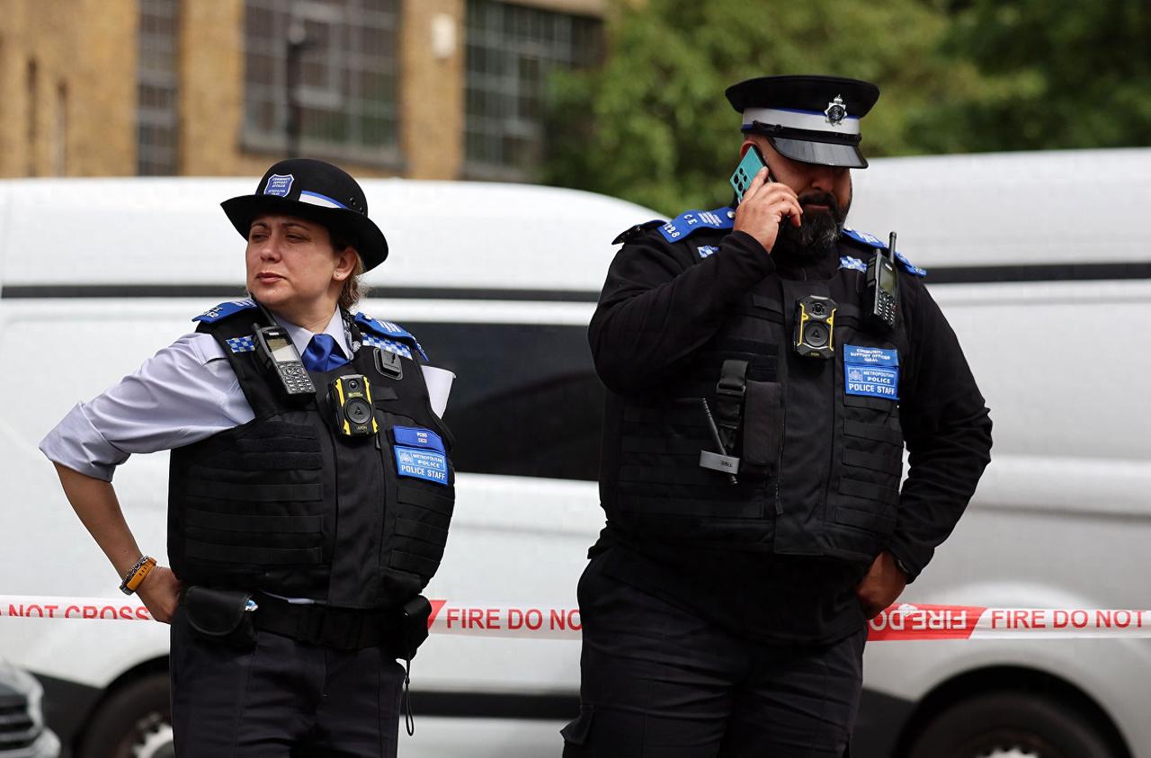 英国伦敦局势彻底失控！当地犹太社区接连频发袭击风波，人心惶惶安全感全无，乱象愈演