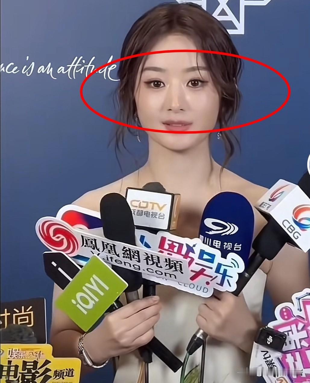 一觉醒来，赵丽颖又变样了吗？只能说越变越美了！

本以为染回正常的发色，其实人家