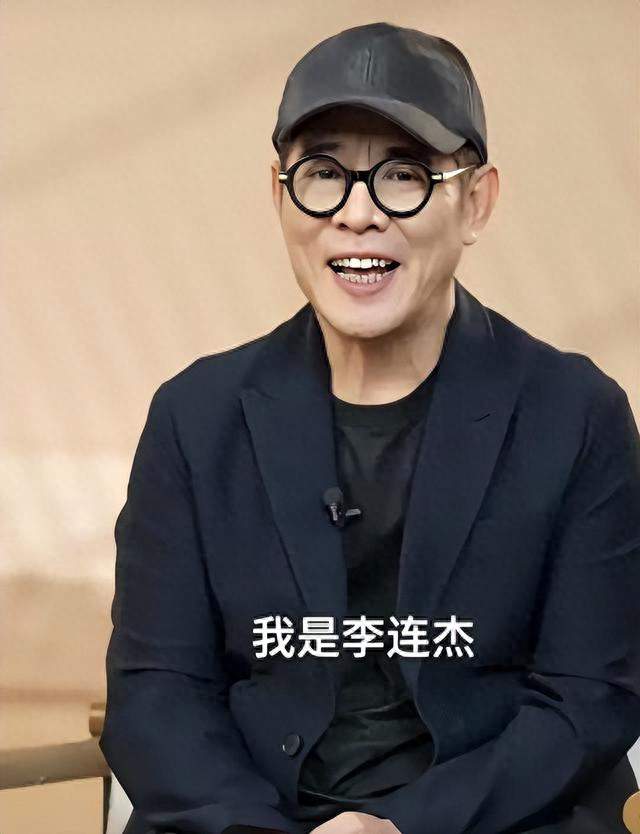 敬一丹刚离世，63岁李连杰露面，才懂健康才是最大本钱