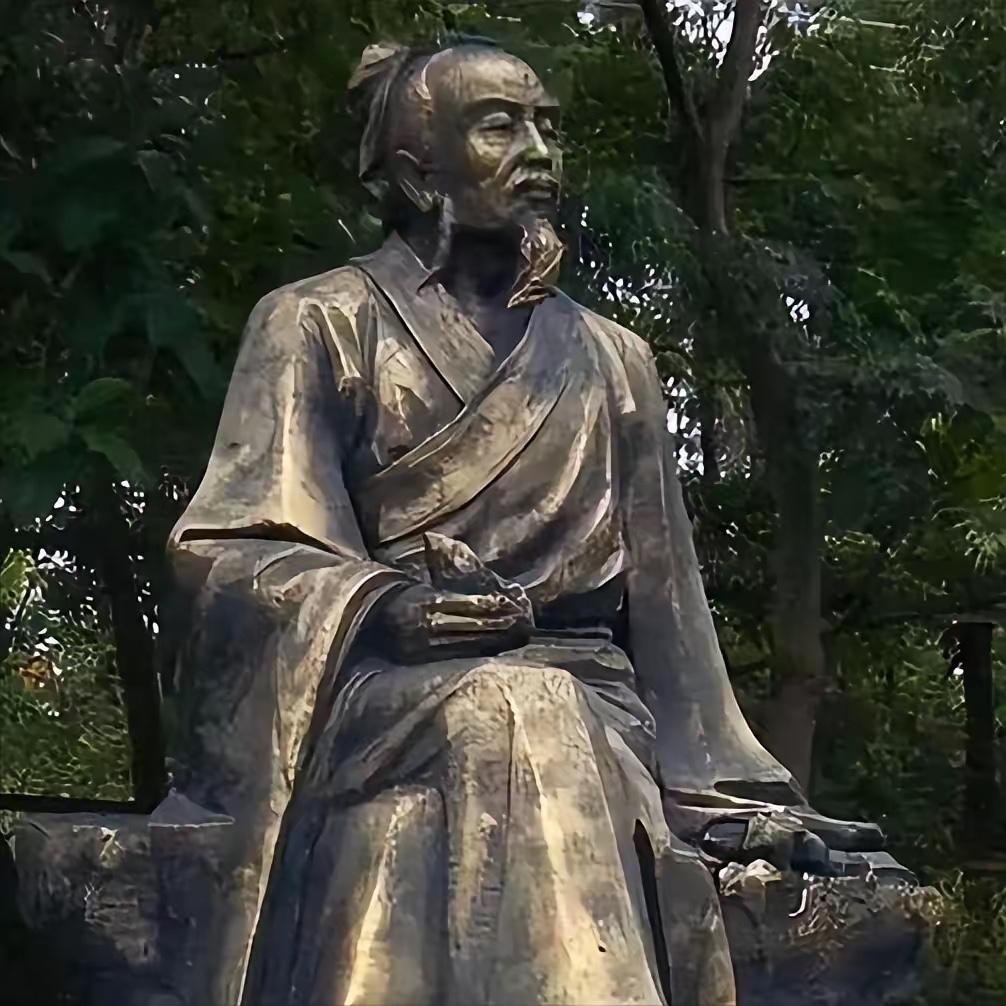 据民间流传及部分地方史料记载，明万历年间，福建商人陈振龙曾冒着风险从吕宋带回甘薯
