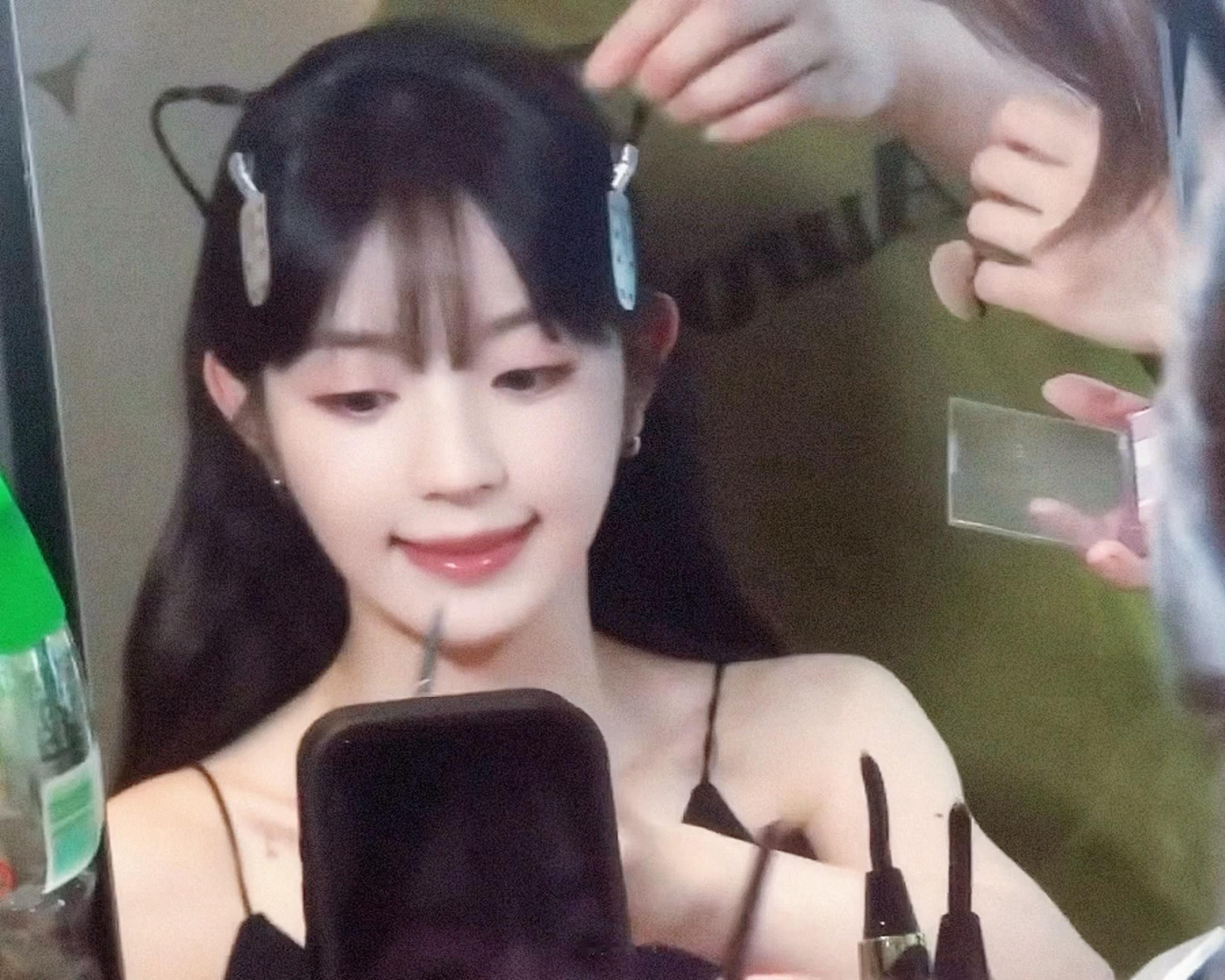 小猫咪化妆🪞田曦薇