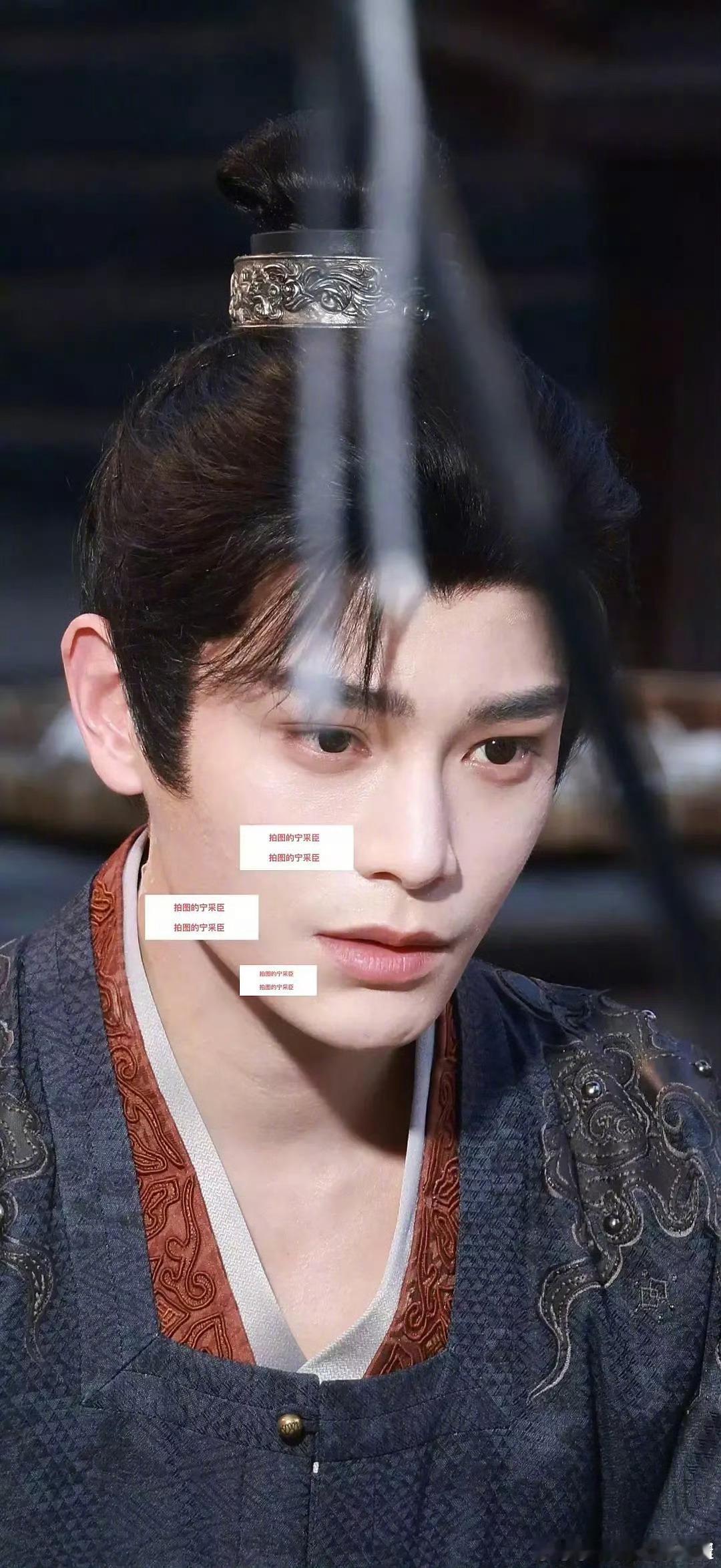 代拍镜头下的丁禹兮，看起来普吗 ​​​