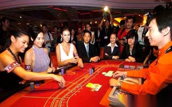 揣着赢来的两千万，你觉得自己是神。
但在赌场眼里，真正的“猎杀”才刚刚开始。
他