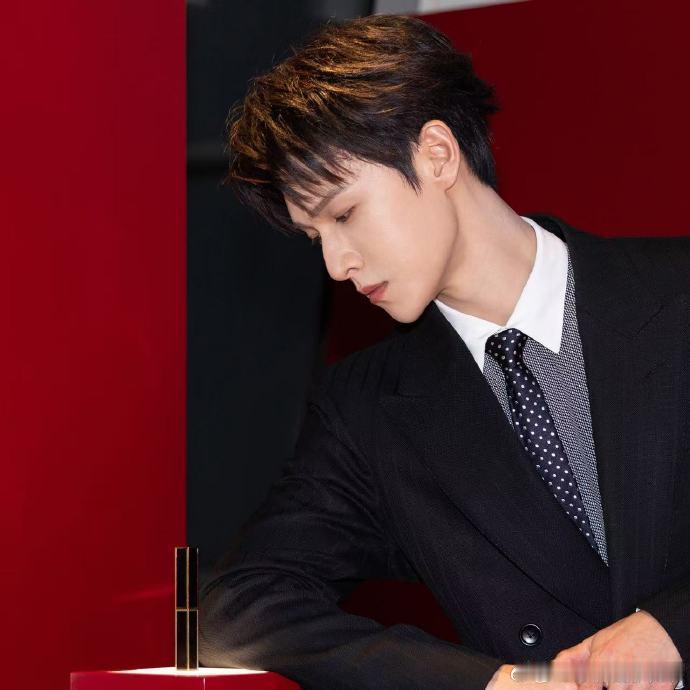 昀牵孟绕星光大赏坐一起2025星光大赏网传座位图 昀牵孟绕星光大赏同席被曝！网传