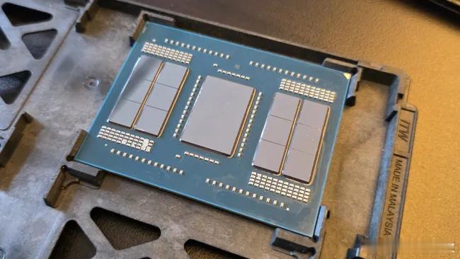 AMD 发布 Threadripper 9000 系列处理器：最高 96 核 1