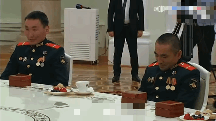 普京都亲自接见，俄王牌坦克军团太厉害了！

普京都不敢相信，以区区一辆坦克，就消