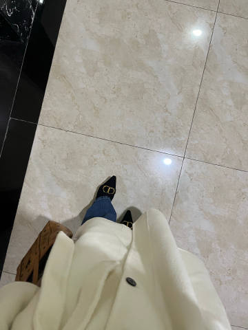 走气质女人风，穿甩尖子皮鞋👠