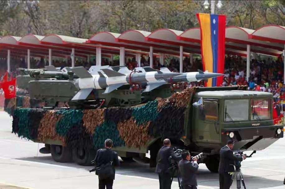 日防夜防，家贼难防！
委内瑞拉手握多款硬核防控装备，俄制反导系统搭配中国JY-2