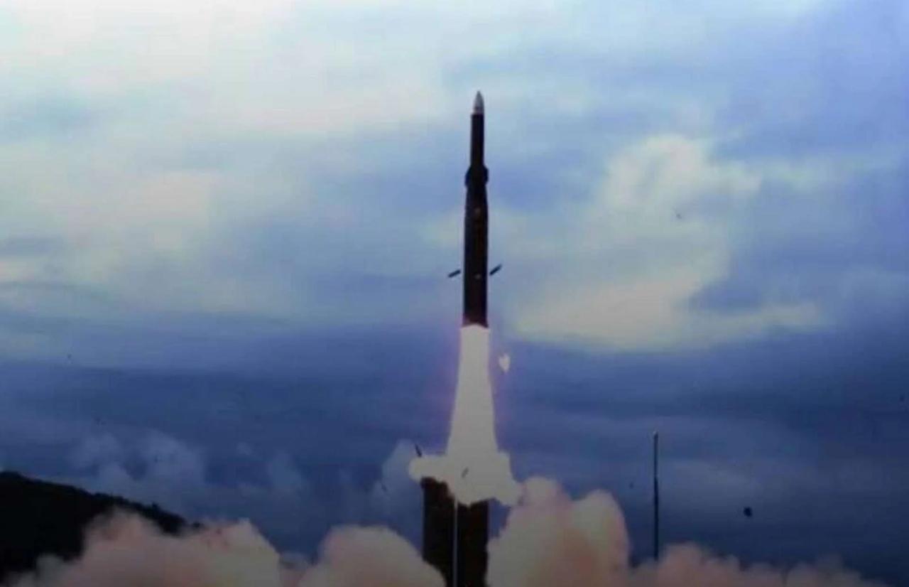 台湾批准生产天弓 IV 导弹
台湾已完成“强弓”防空反导系统的作战评估，为台湾首