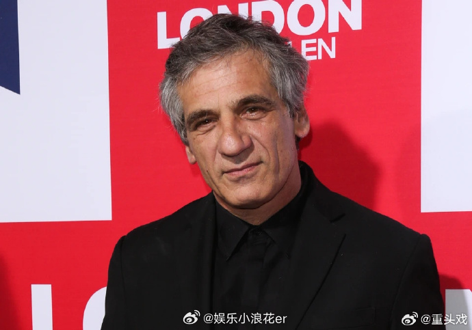 阿隆阿布布尔去世 29日，据外媒报道，以色列知名男演员阿隆·阿布布尔在海滩游泳时