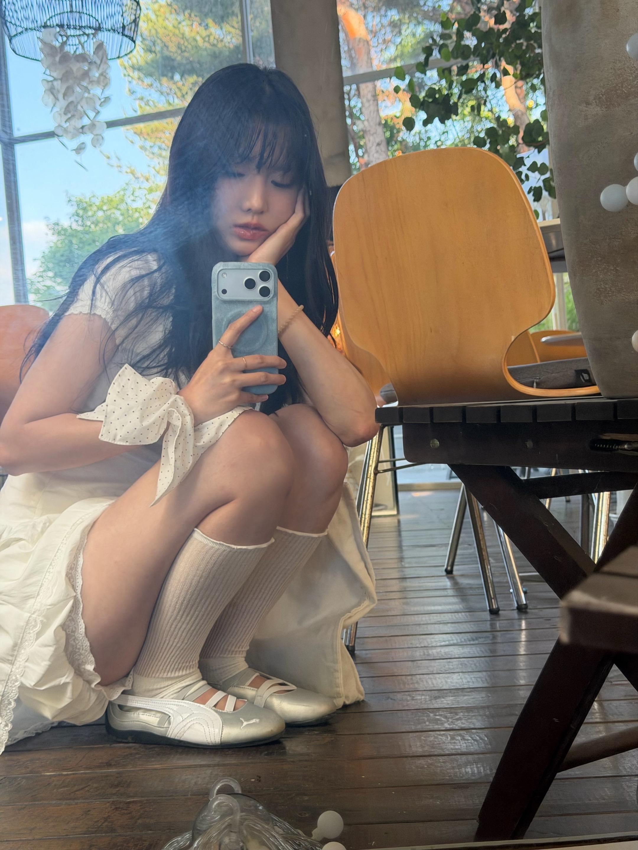 穿搭没有引导，所以你们一定只注意海景 