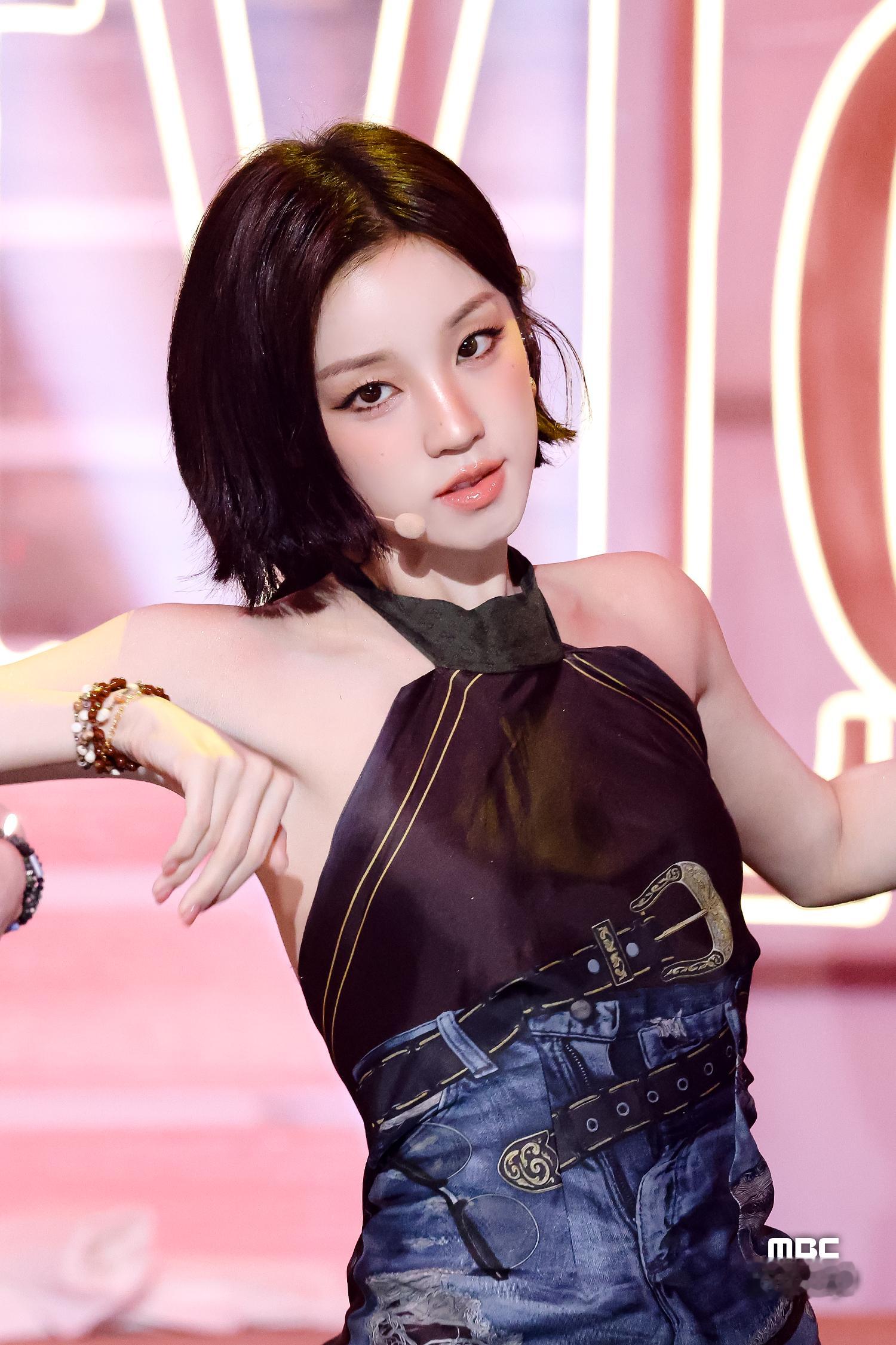 宋雨琦 260717 音中舞台花絮照完美女人宋雨琦👸 