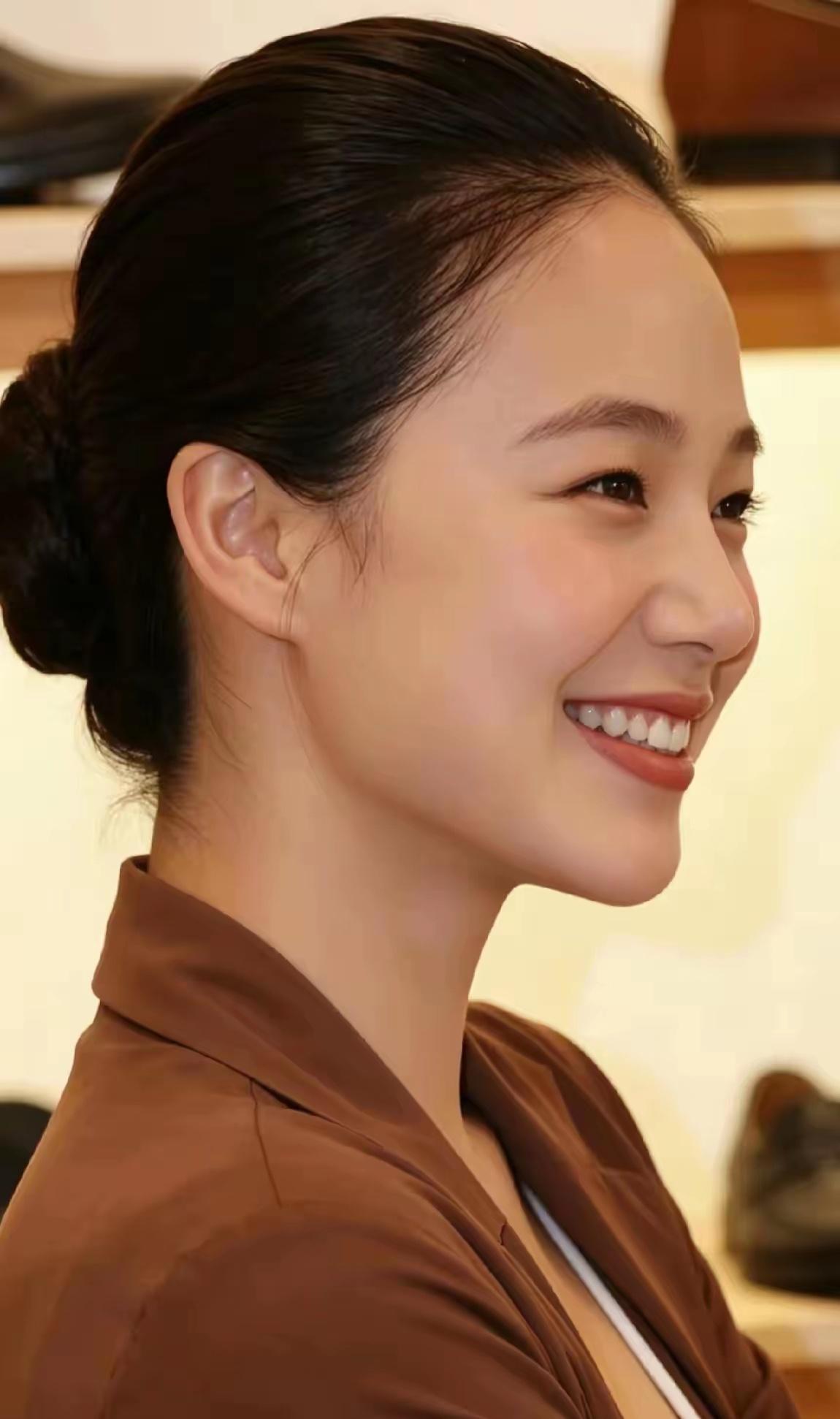 周韵属于很耐看不易显老那种漂亮！ ​​​