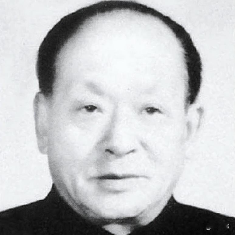 1932年，王盛荣从敌人刀下救下毛主席，20年后却被传出贪污的流言，毛主席深知王
