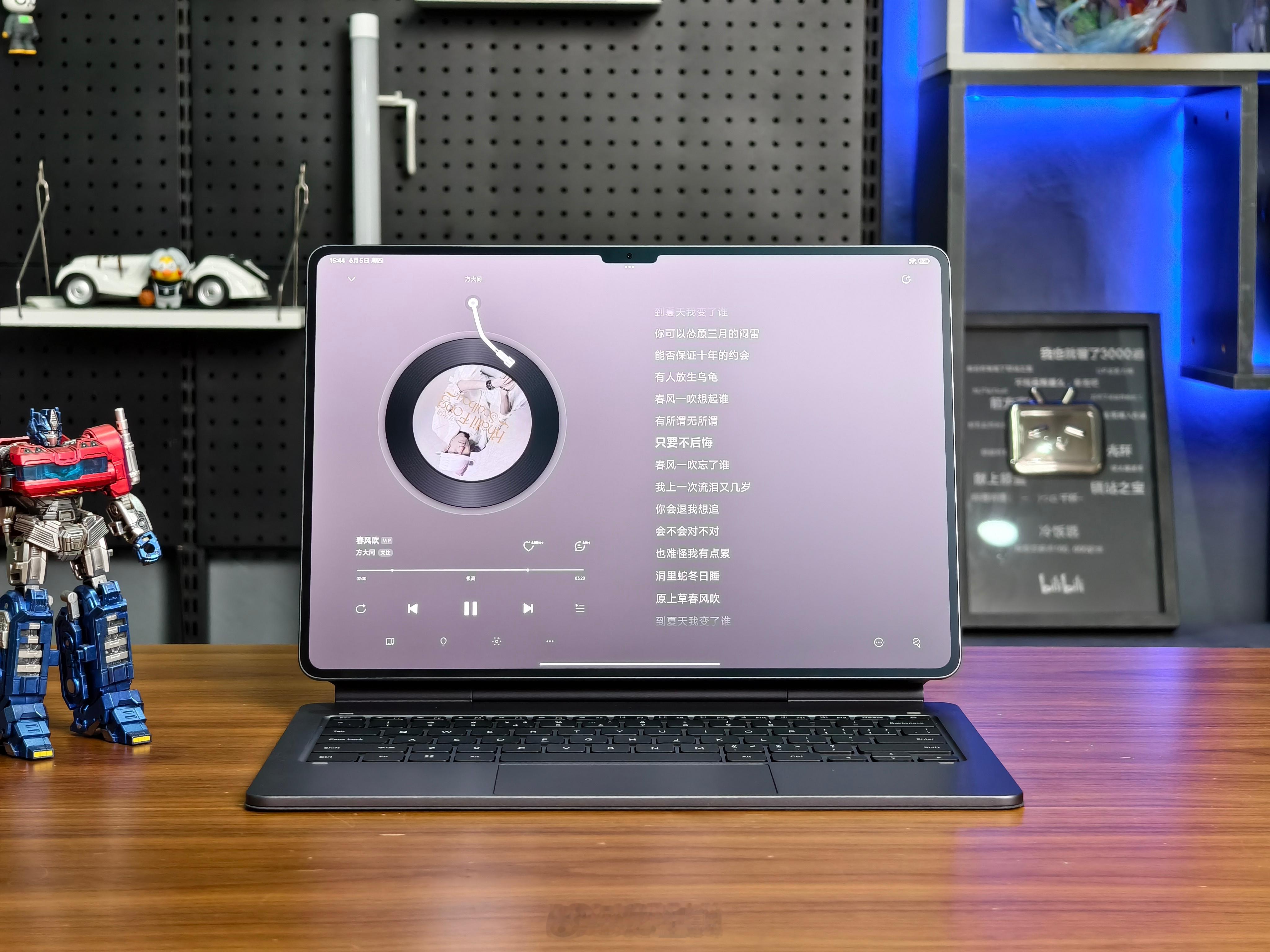 小米Pad 7 Ultra的扬声器，应该是最惊喜的地方，甚至不输iPad Pro