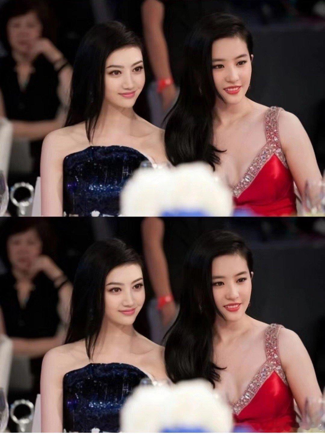 #刘亦菲抹胸红裙路透# 谁还记得刘亦菲红裙与景甜黑裙同框？天仙遇上赛天仙，好美?