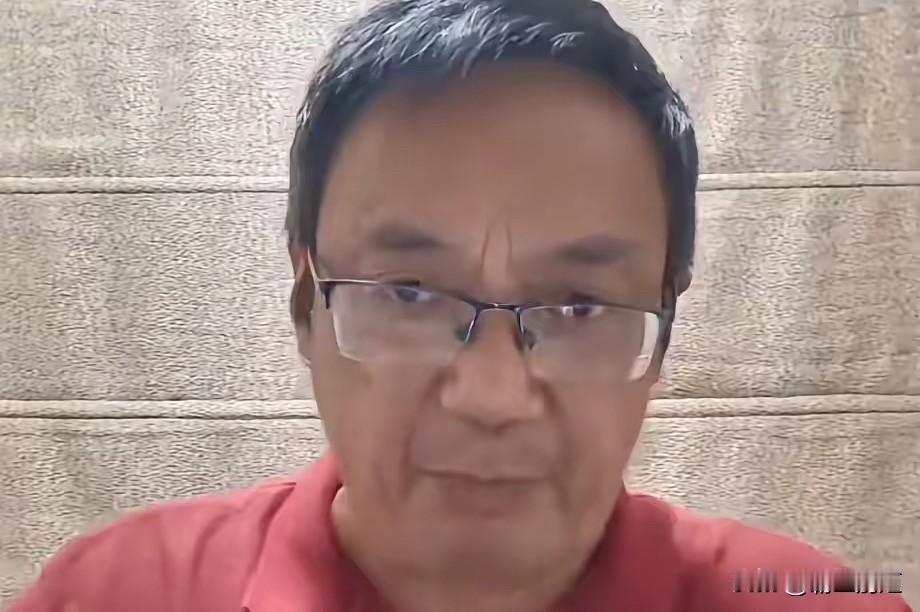 公开喊话约辩！这次，英语主科之争要上直播了？

汤家凤这回直接摊牌了，正式向胡老