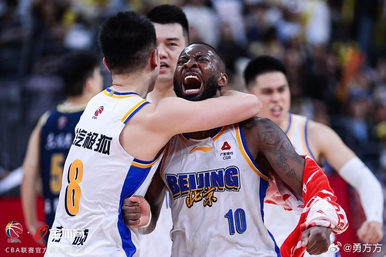 总有人认为我是杰曼的大黑粉我自己觉得，我看待他还是很客观的。我并没有改变上赛季的