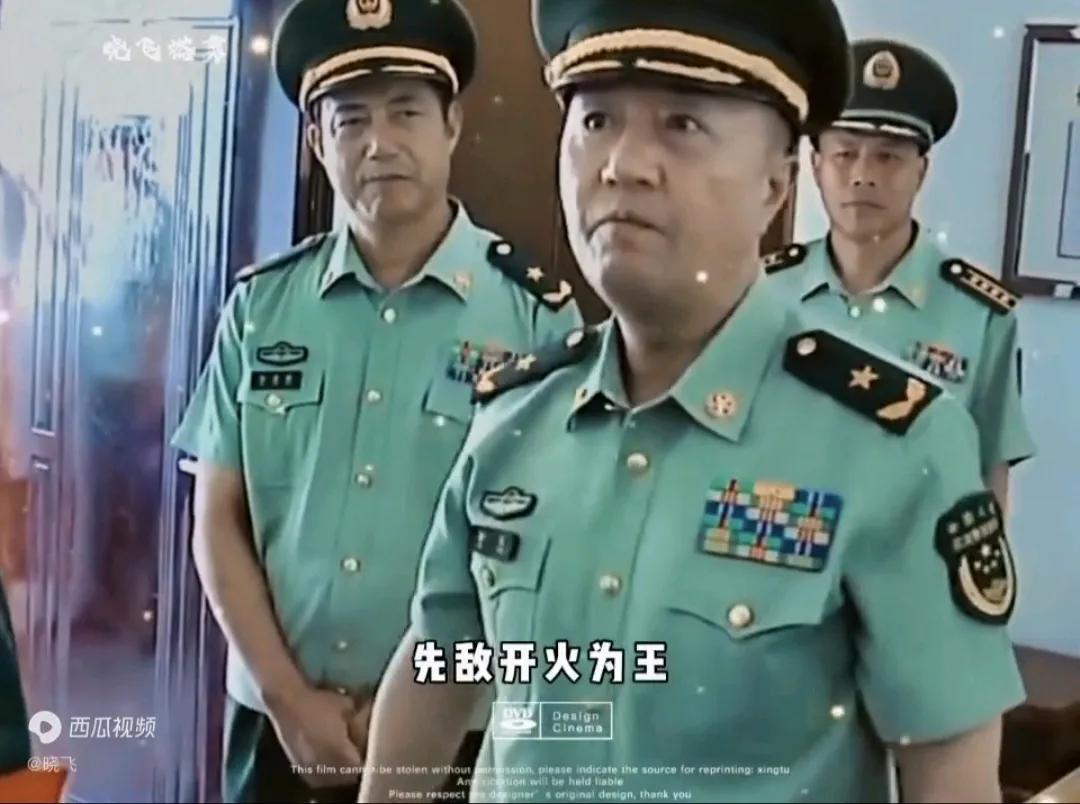 这才是一名真正经历过战火洗涤的老兵，应该有的态度。
武警部队秦天少将在视察基层部