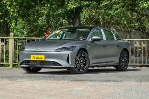 15万级预算，买风云A9L新车，还是二手豪华轿车？
 
如果手里预算卡在15万元