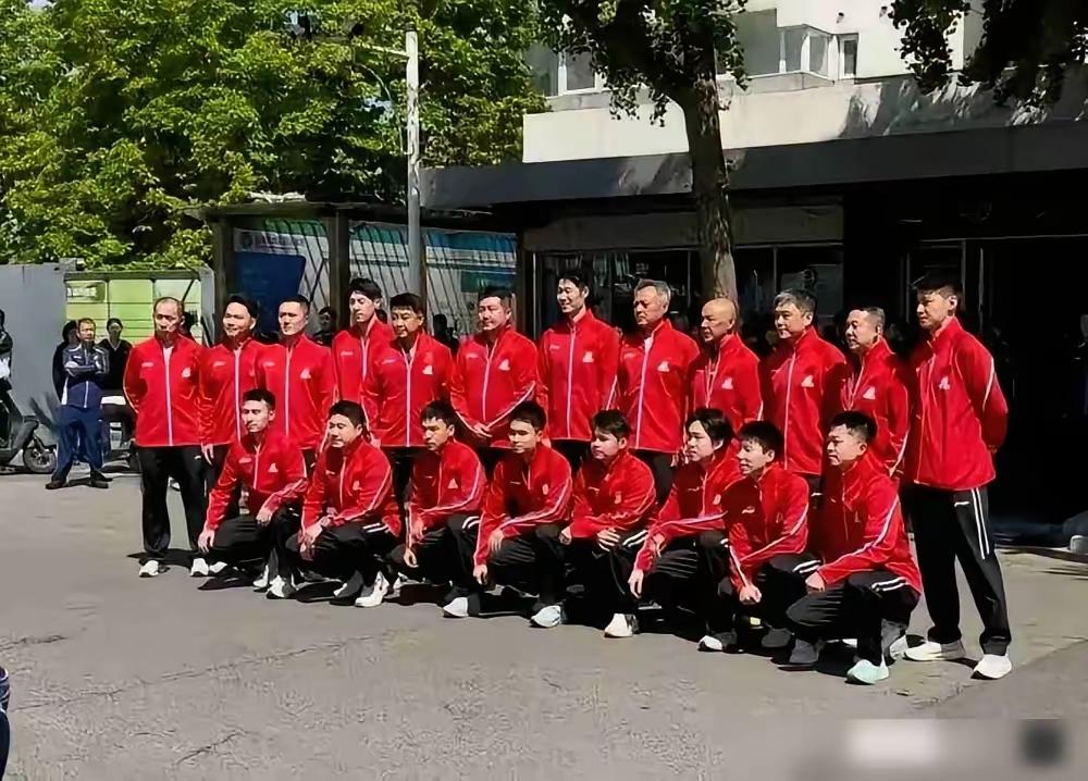 中国大满贯，国乒倾巢而出，但关键看点只有六点
1、林诗栋能否稳定打进次赛
2、王