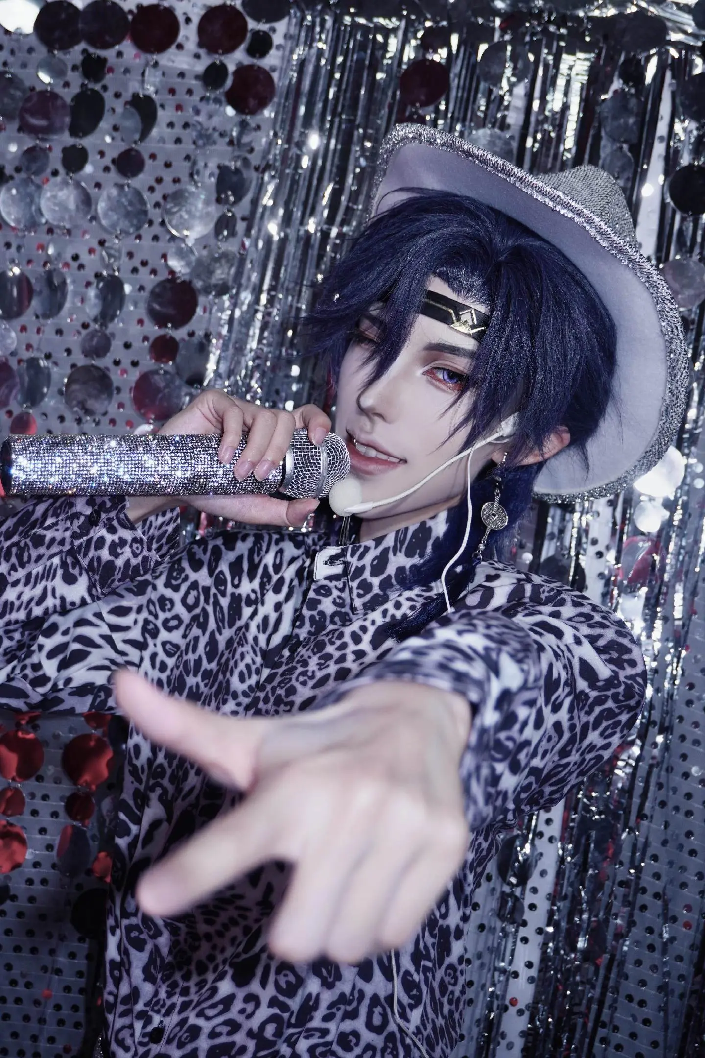 爱豆傅融狂野男孩版。这一版看起来很有💰