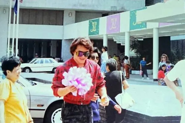 年轻时期帅气的成龙大哥😍😍😍