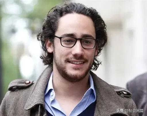 法国前总统弗朗索瓦·奥朗德的儿子托马斯·奥朗德，风流倜傥，英俊潇洒，是一名律师，