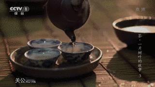 潮汕工夫茶还是潮汕功夫茶  在广东潮汕，喝茶已经贯穿潮汕人的一生。在潮汕方言中，