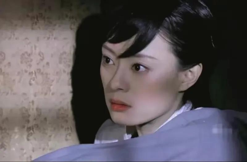 很多人都不喜欢甘露寺这一段，但是甄嬛的颜值巅峰也在这一段，连受惊都这么漂亮。#甄
