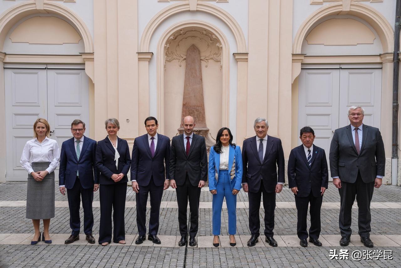 美国国务卿卢比奥今天发文说：“在慕尼黑与我的G7同行会面，推进特朗普总统以实力求