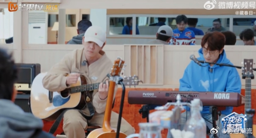 群像的魅力在再就业和喜人之间绽放 哇塞，这场合作舞台简直绝了！吕严拉琴时王铮亮跑